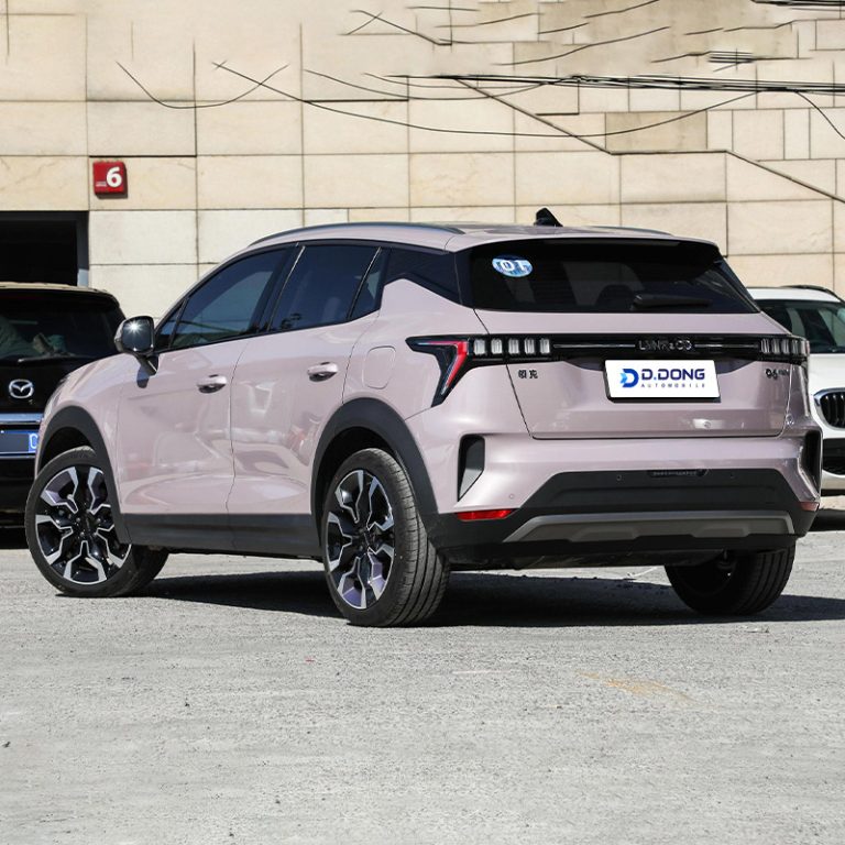 LYNK&CO-06 Phev-Right rear