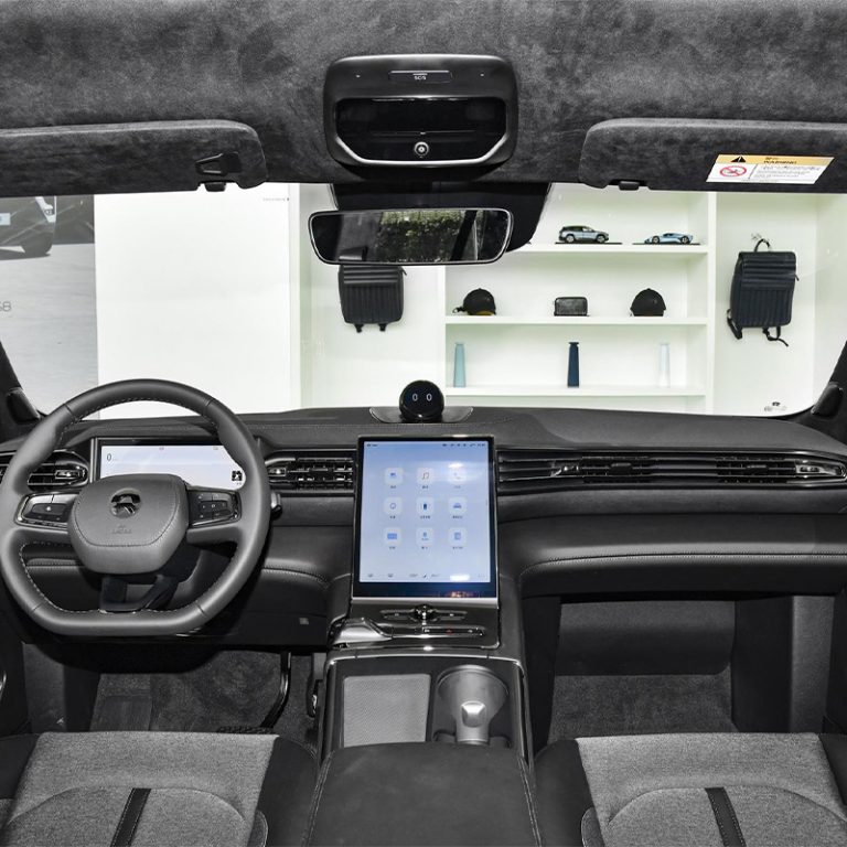 NIO-EC6-Interior