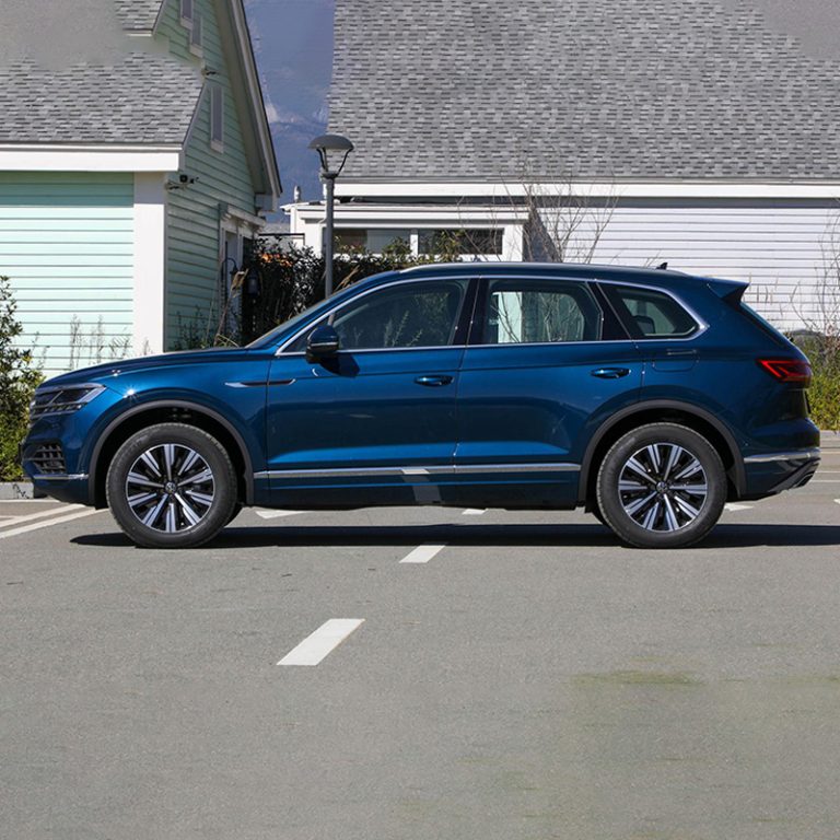 VW-Touareg-PhevV-Side