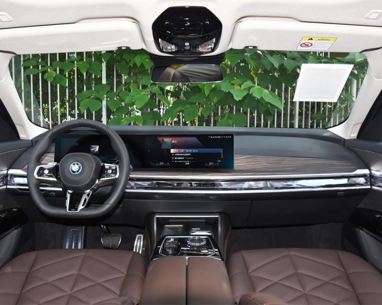 BMW-I7-Interior