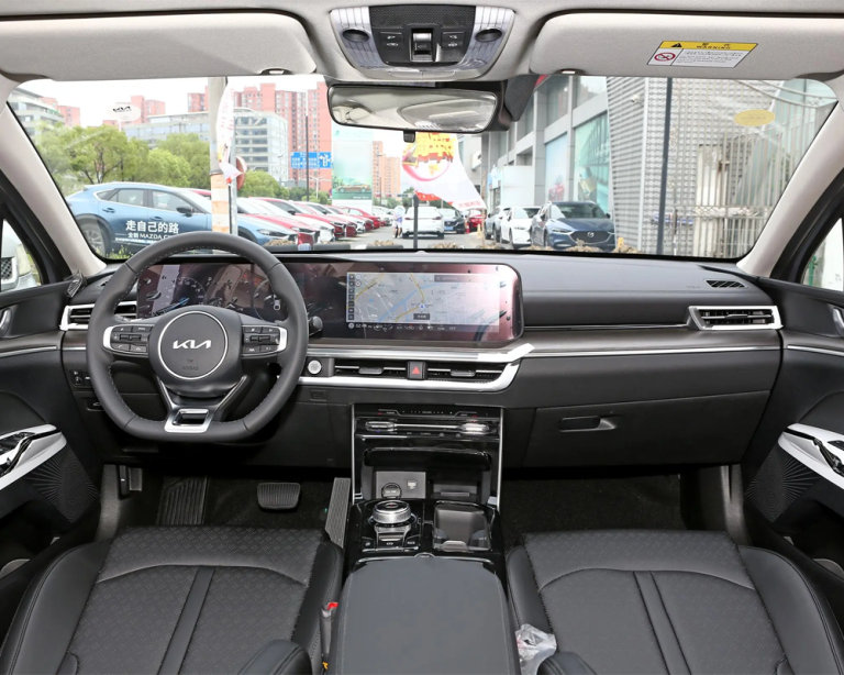 KIA-K5-Interior