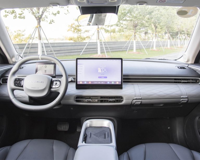 DongFeng-Nami 01-Interior