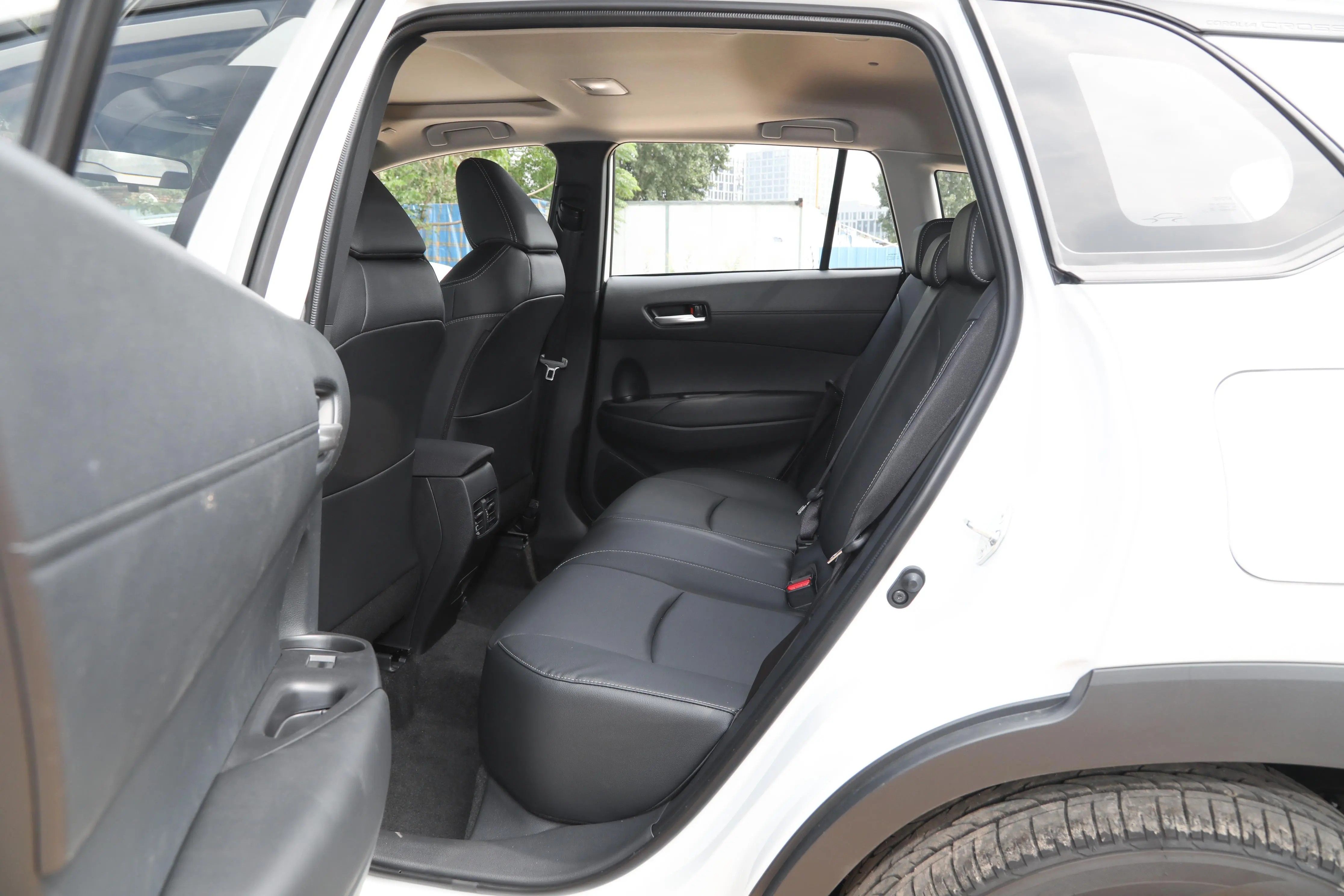 Toyota Corolla Cross Rear space