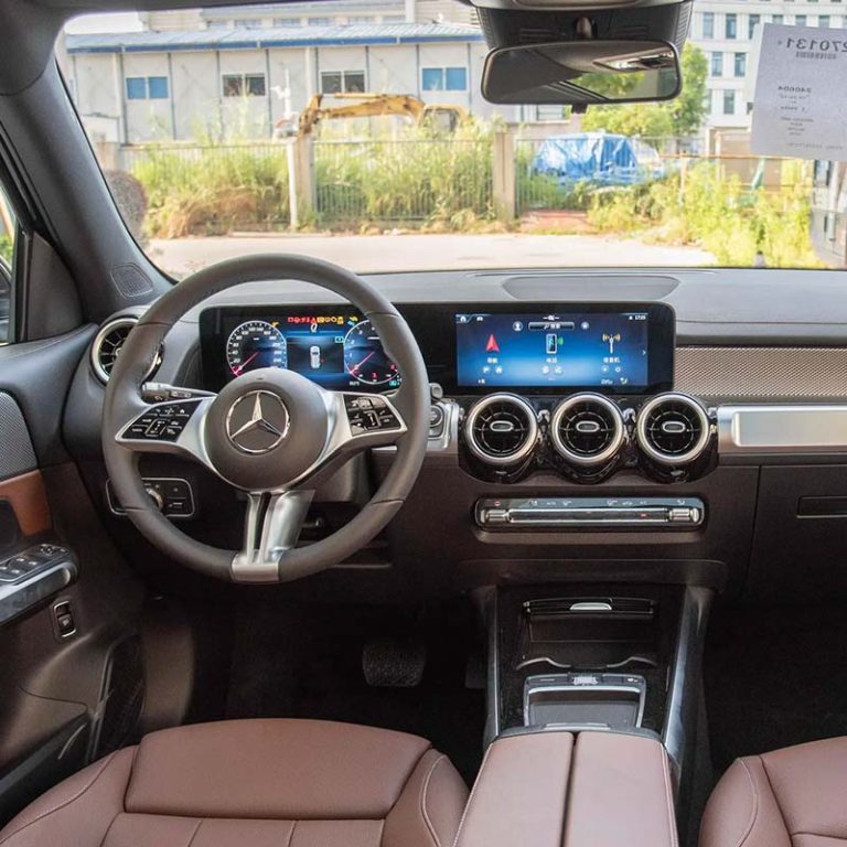 Mercedes-Benz-GLB-Interior