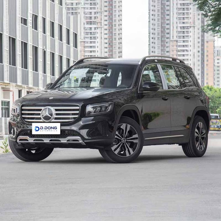 Mercedes-Benz-GLB-Left-front