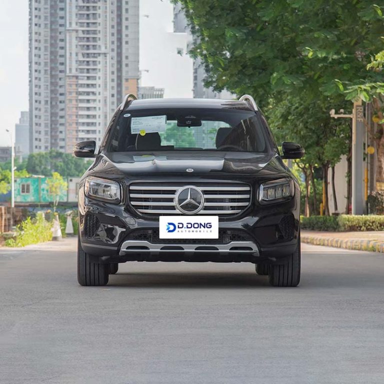 Mercedes-Benz-GLB-Front